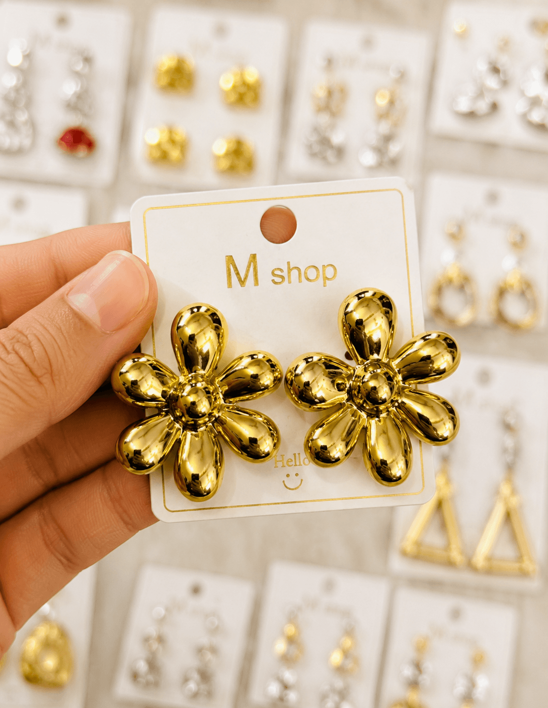 Bloom Gold Flower Earrings in Gold – Earrings from Handpicked